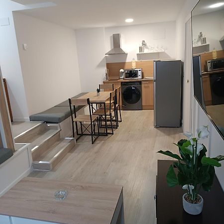 Apartamentos Turisticos Avila Puerta De San Isidro 1-4 Exteriér fotografie