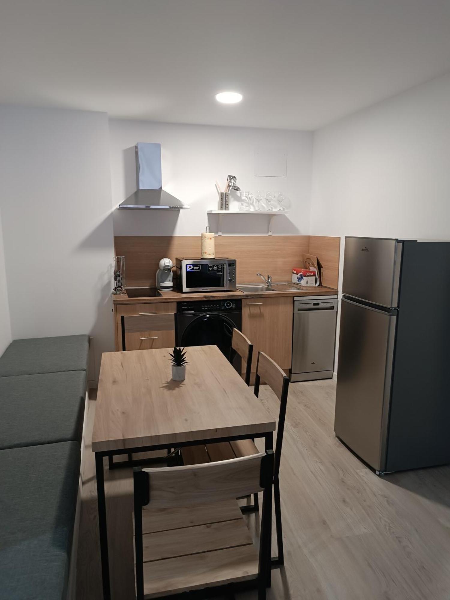 Apartamentos Turisticos Avila Puerta De San Isidro 1-4 Exteriér fotografie