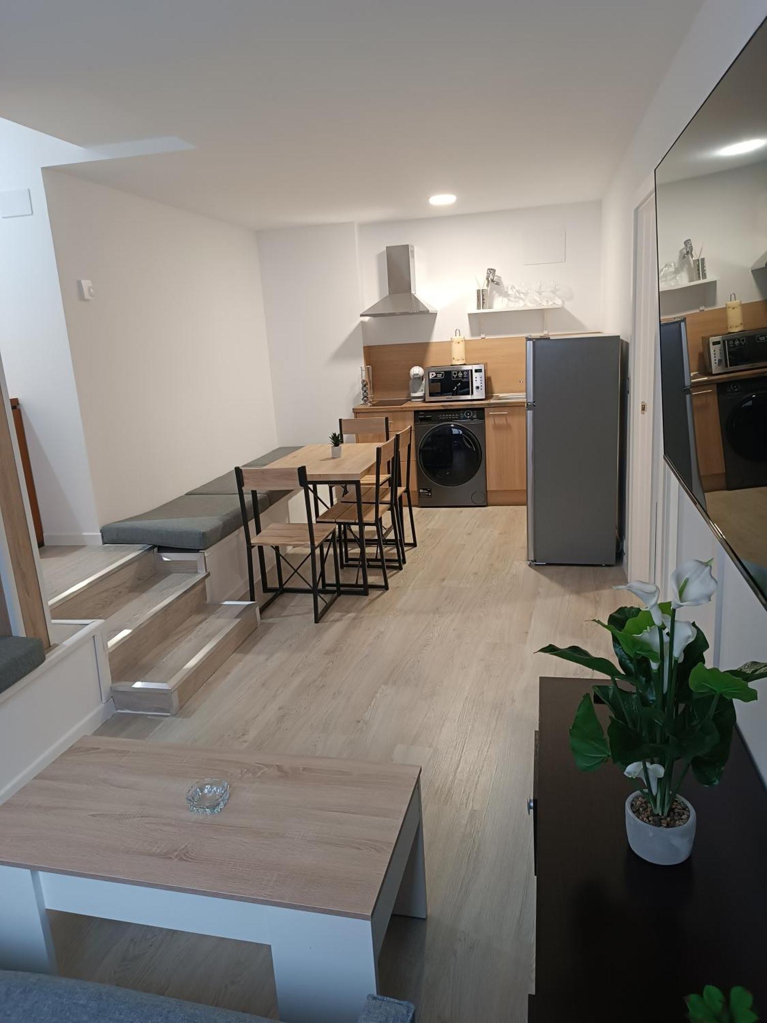 Apartamentos Turisticos Avila Puerta De San Isidro 1-4 Exteriér fotografie